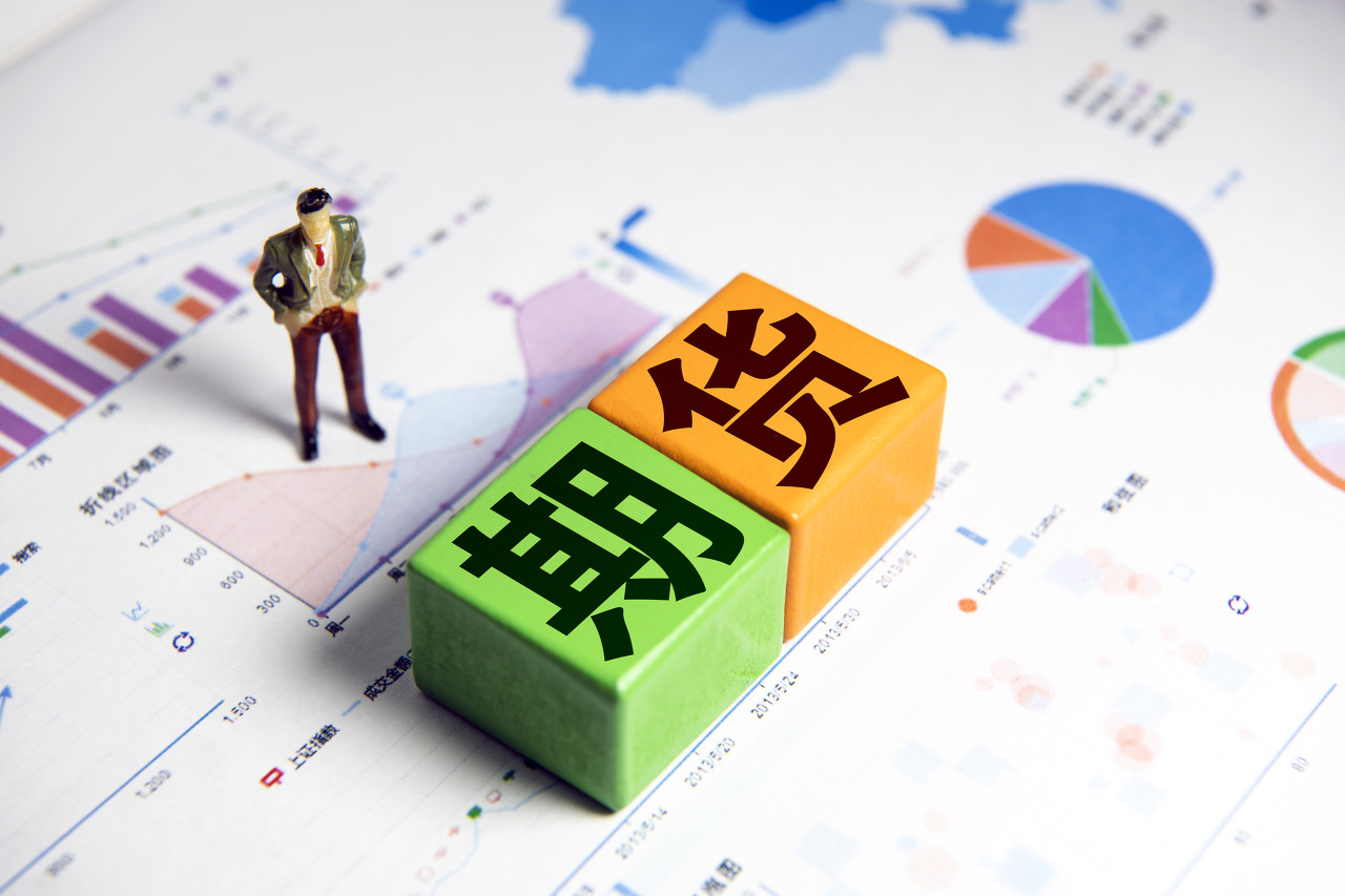 摩根资管：业绩预期主导港股8月走势，美联储推迟降息利好风险资产